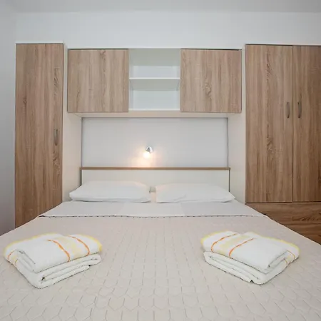 Zdenka Apartment
